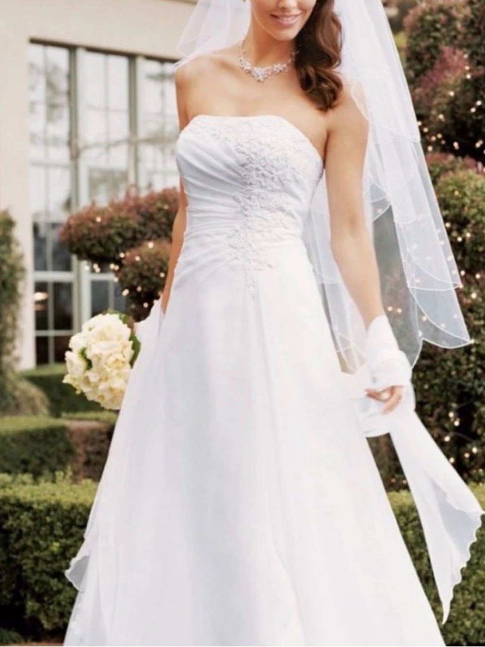 NWOT DAVID BRIDAL a David's Bridal strapless A-line wedding dress, specificall